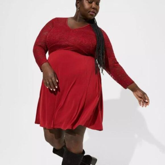 Torrid Brand NWT Size 3 At The Knee Studio Knit Lace Sleeve Fit N Flare Dress - Picture 1 of 7